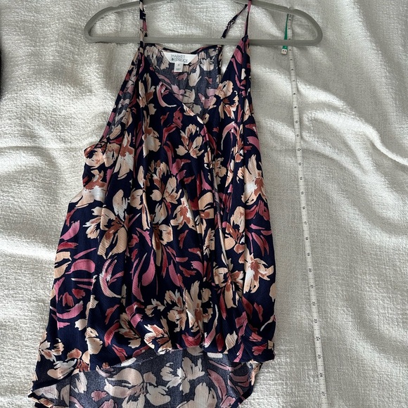 Crossover tank blouse - Picture 3 of 4